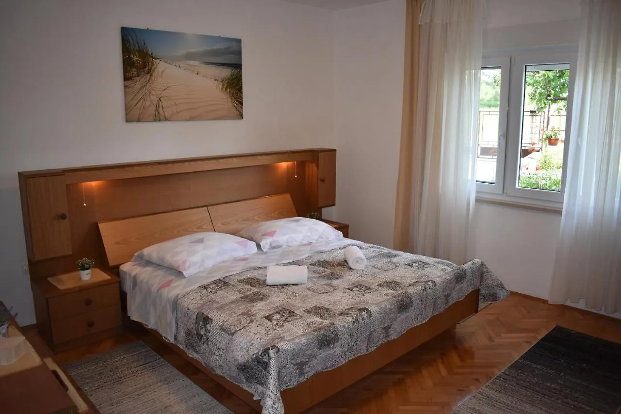 Apartman Plisko Pula Apartament