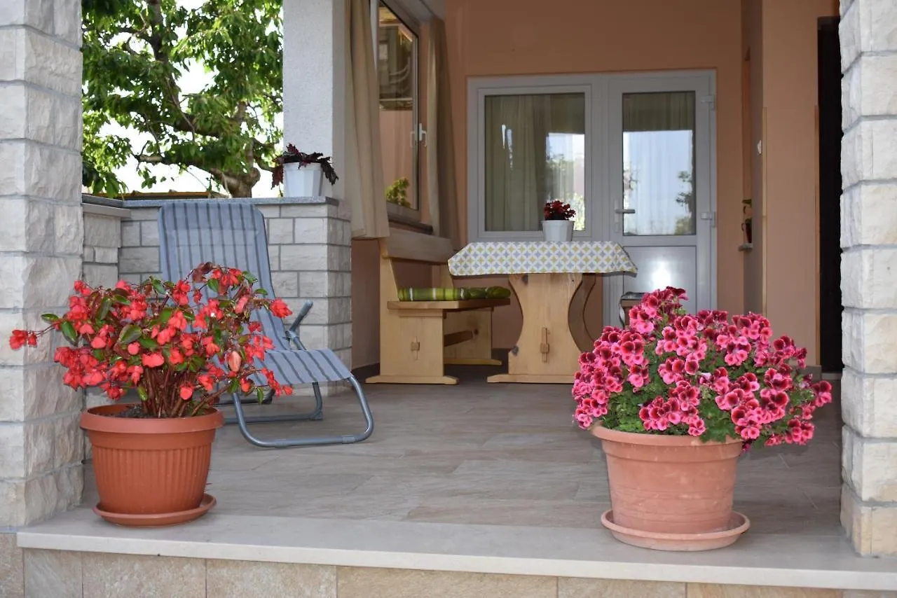 Apartament Apartman Plisko Pula